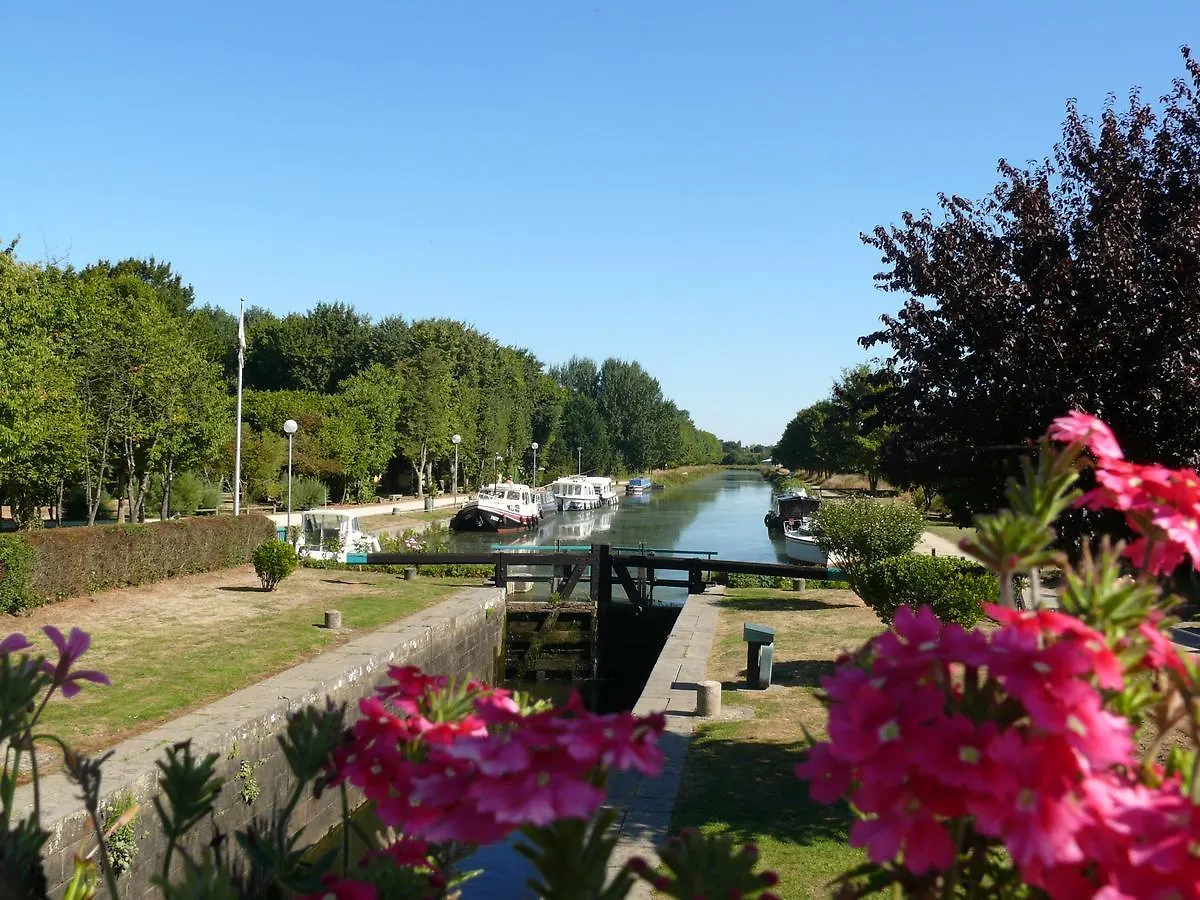 Le Patio Hotel Evran